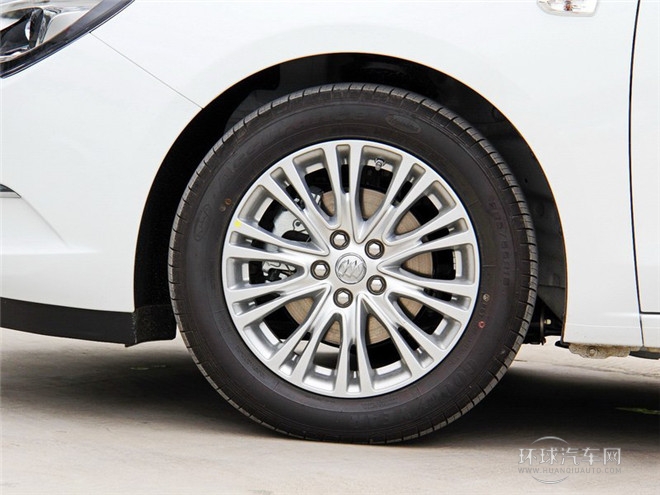 2015款 15N 自動進取型
