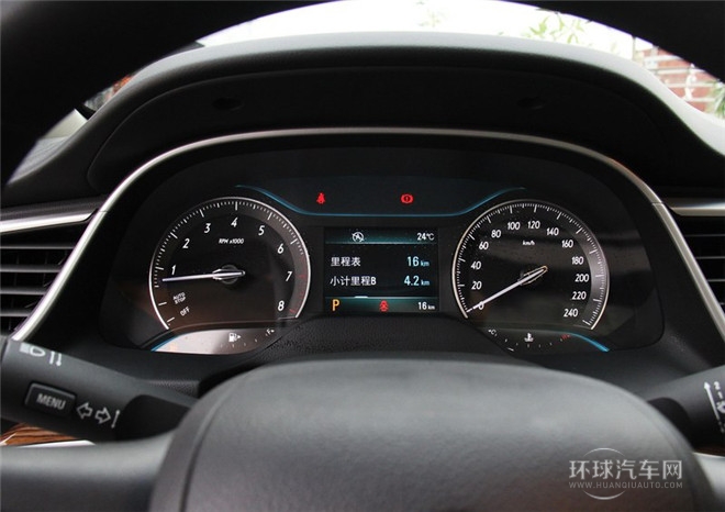 2015款 15N 自動(dòng)進(jìn)取型