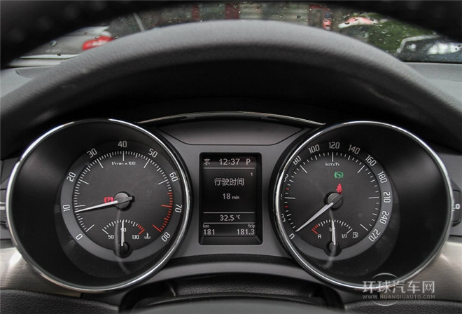 2015款 1.8TSI 手動(dòng)紳仕版