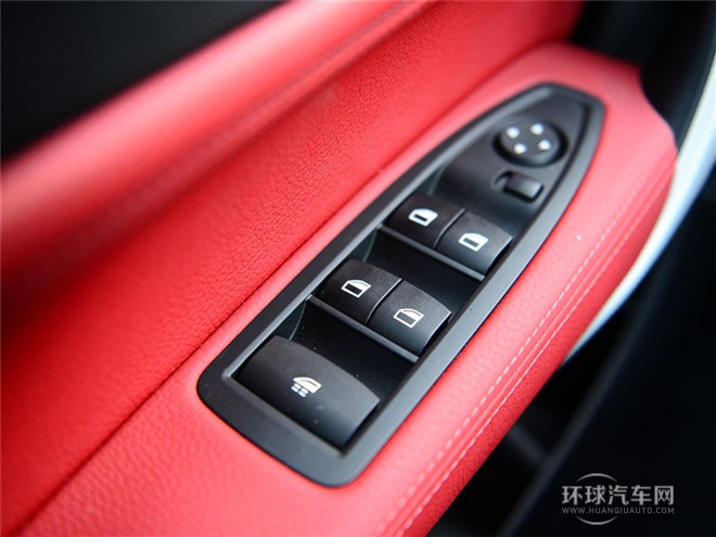 2015款 220i 敞篷轎跑車 領(lǐng)先型