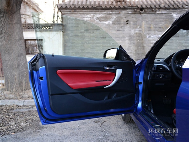 2015款 220i 敞篷轎跑車 領(lǐng)先型