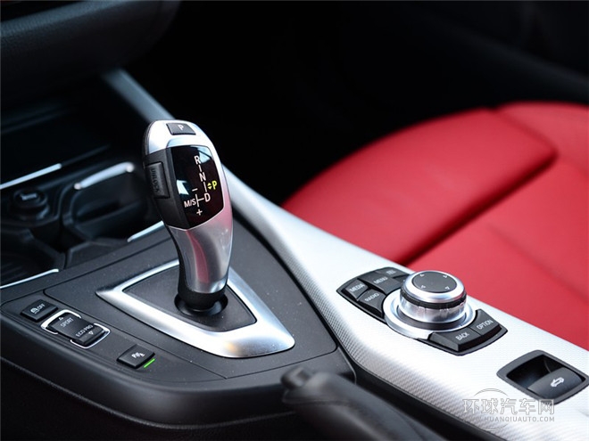 2015款 220i 敞篷轎跑車 領(lǐng)先型
