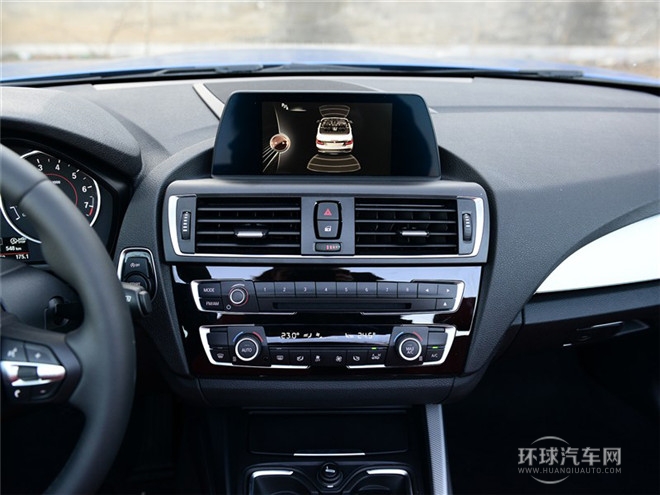 2015款 220i 敞篷轎跑車 領(lǐng)先型
