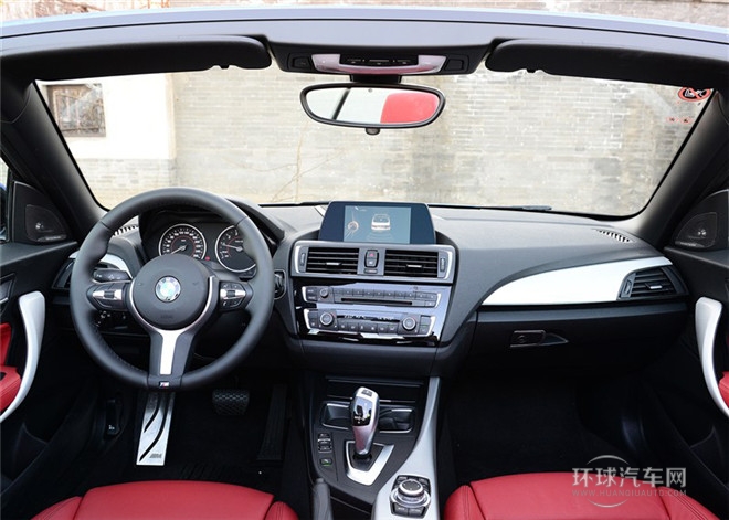 2015款 220i 敞篷轎跑車 領(lǐng)先型