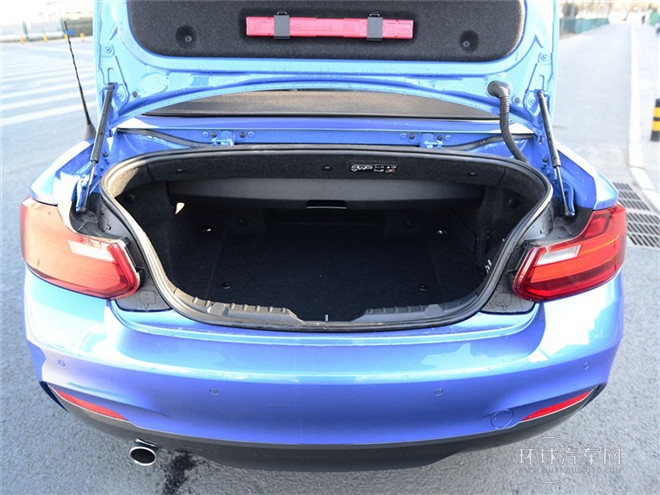 2015款 220i 敞篷轎跑車 M運(yùn)動(dòng)型