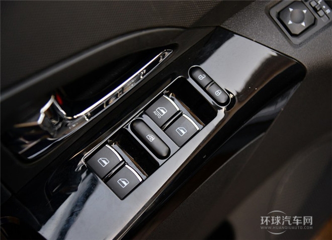 2015款 1.5T 手動創(chuàng)領(lǐng)版