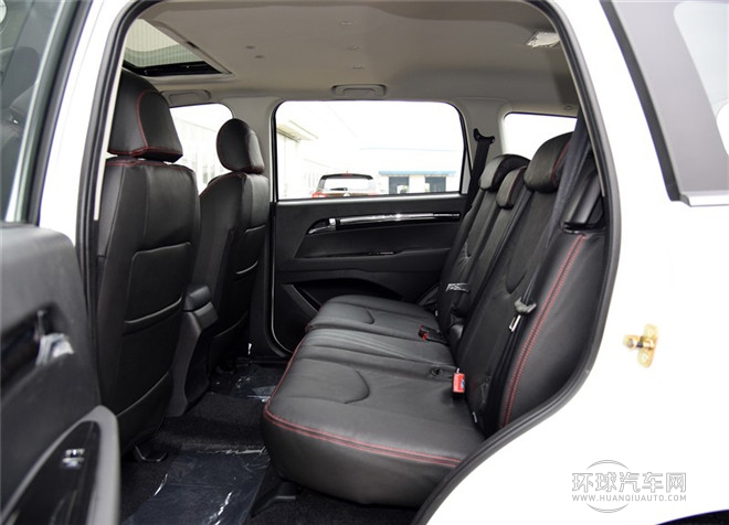 2015款 探索版 2.0T 汽油4X2超豪華型