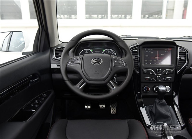 2015款 探索版 2.0T 汽油4X4豪華型