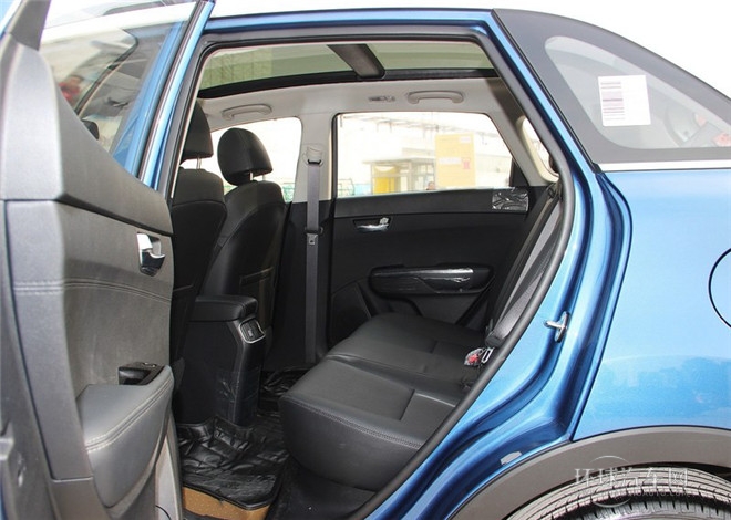 2015款 1.6L 手動(dòng)兩驅(qū)GL