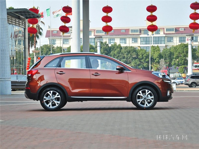 2015款 1.6L 手動(dòng)兩驅(qū)GLS