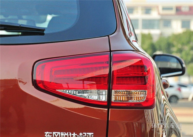 2015款 1.6L 手動(dòng)兩驅(qū)GLS