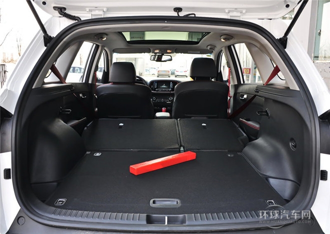 2015款 1.6L 自動(dòng)兩驅(qū)GLS