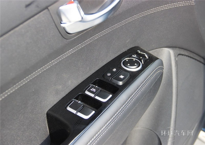 2015款 1.6L 自動兩驅(qū)PRM