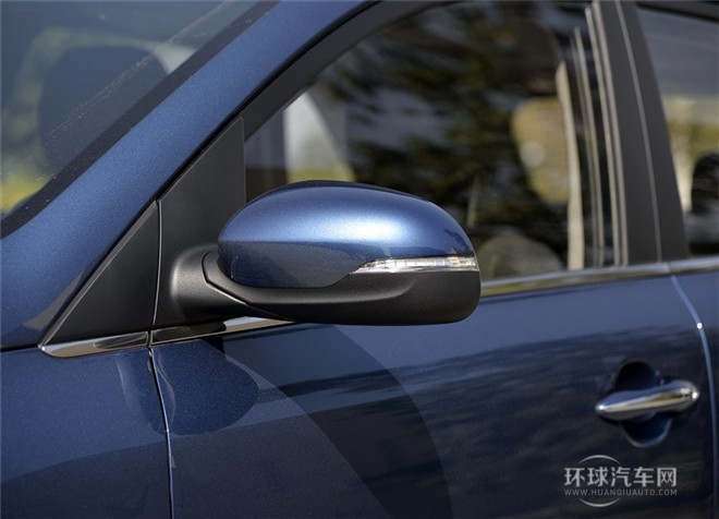2015款 1.6T 自動(dòng)兩驅(qū)PRM
