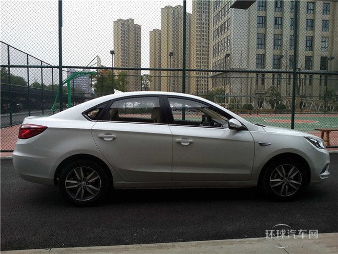 2015款 1.6L 手動(dòng)旗艦型