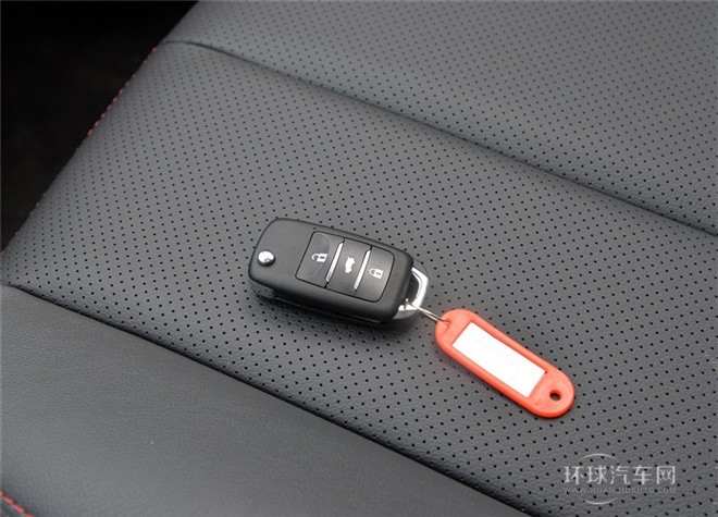 2015款 1.6L 自動(dòng)旗艦型
