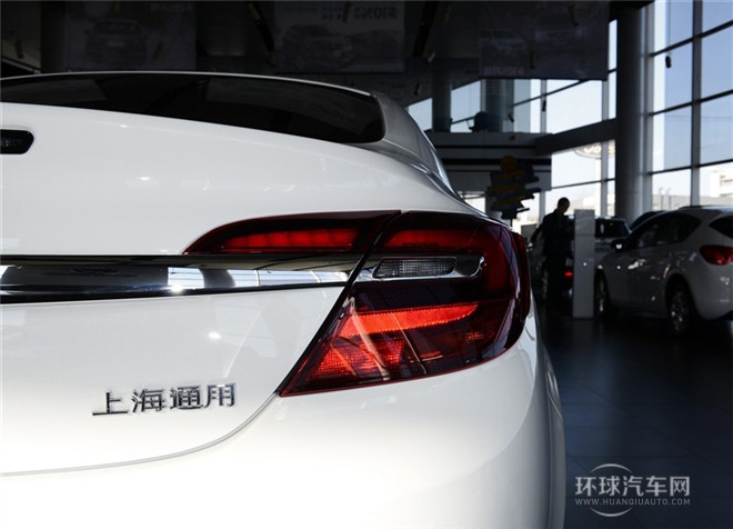 2015款 2.0L 領(lǐng)先時尚型