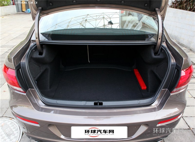 2015款 都市SUV 1.6T 自動(dòng)炫動(dòng)派