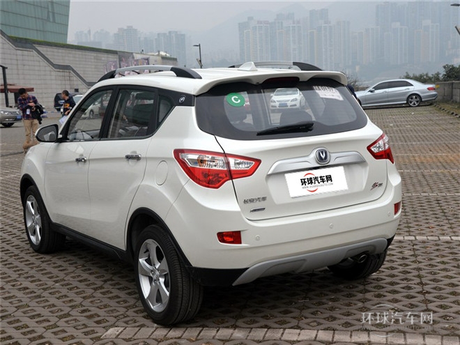 2015款 1.6L 自動(dòng)尊貴型 國(guó)IV