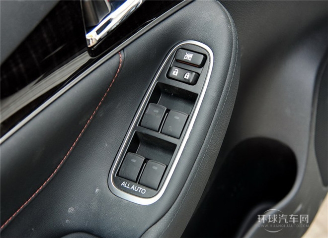 2015款 2.5L 標準版