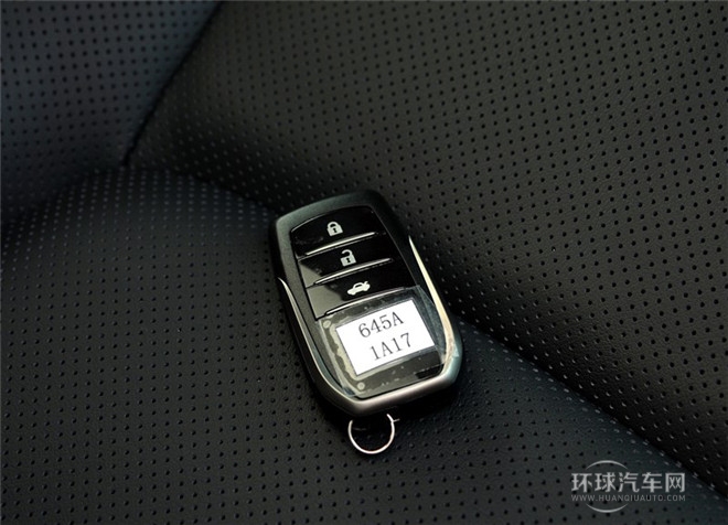 2015款 2.5L 時(shí)尚版