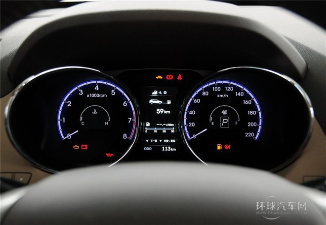 2015款 2.4L 自動(dòng)四驅(qū)領(lǐng)先型 國(guó)IV
