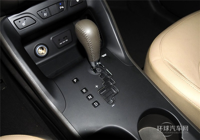 2015款 2.4L 自動(dòng)四驅(qū)領(lǐng)先型 國(guó)IV