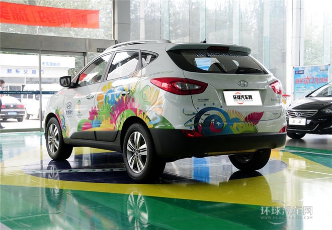 2015款 2.4L 自動(dòng)四驅(qū)領(lǐng)先型 國IV