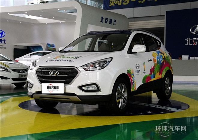 2015款 2.4L 自動(dòng)四驅(qū)領(lǐng)先型 國(guó)IV