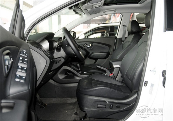 2015款 2.4L 自動兩驅(qū)領(lǐng)先型 國V