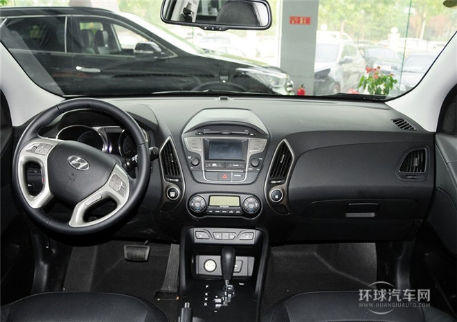 2015款 2.4L 自動兩驅(qū)領(lǐng)先型 國V