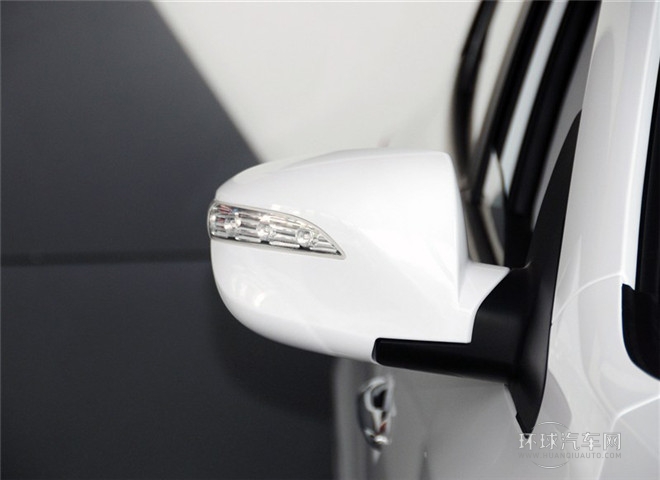 2015款 2.4L 自動兩驅(qū)領先型 國V