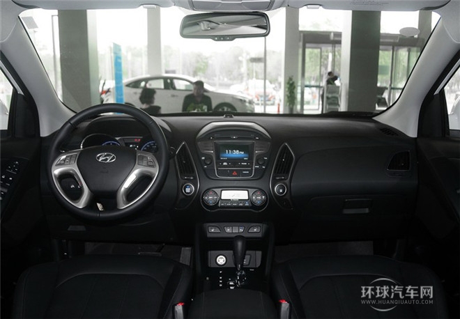 2015款 2.4L 自動(dòng)兩驅(qū)領(lǐng)先型 國(guó)IV