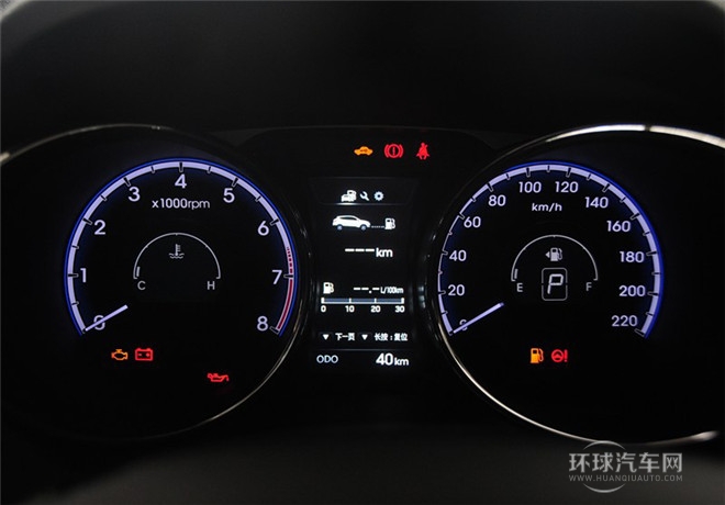 2015款 2.4L 自動(dòng)兩驅(qū)領(lǐng)先型 國(guó)IV