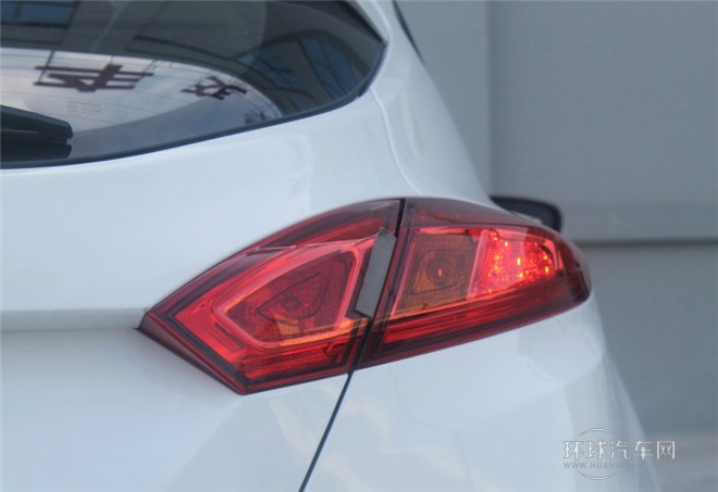 2015款 1.6L 手動(dòng)銳酷型 國(guó)IV
