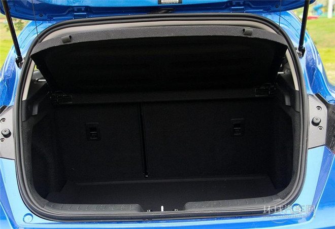2015款 1.6L 自動(dòng)銳酷型 國IV