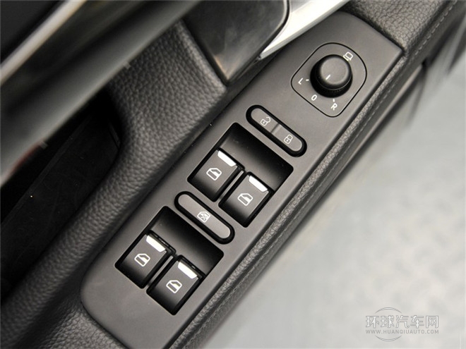 2015款 1.8T 標(biāo)準(zhǔn)型