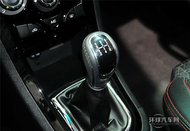 2015款 1.5L 手動(dòng)金鉆版