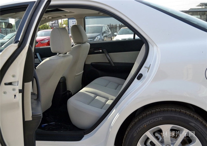 2015款 2.0L 手動(dòng)型