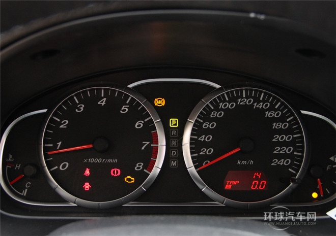2015款 2.0L 自動(dòng)經(jīng)典型
