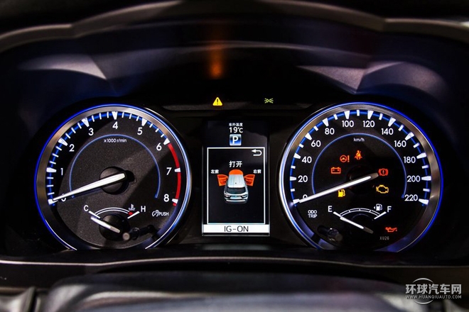 2015款 2.0T 四驅(qū)豪華版 7座
