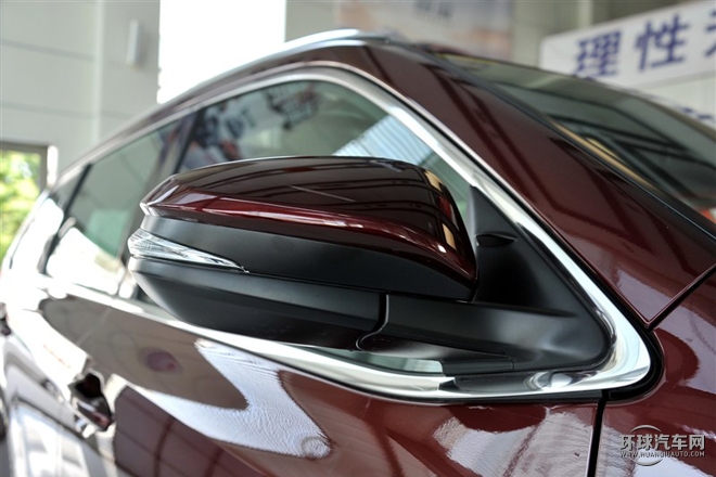 2015款 2.0T 四驅(qū)至尊版 7座