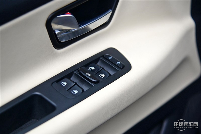 2015款 2.0T 自動旗艦型