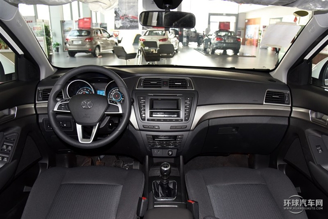 2015款 2.0T 手動(dòng)豪華型