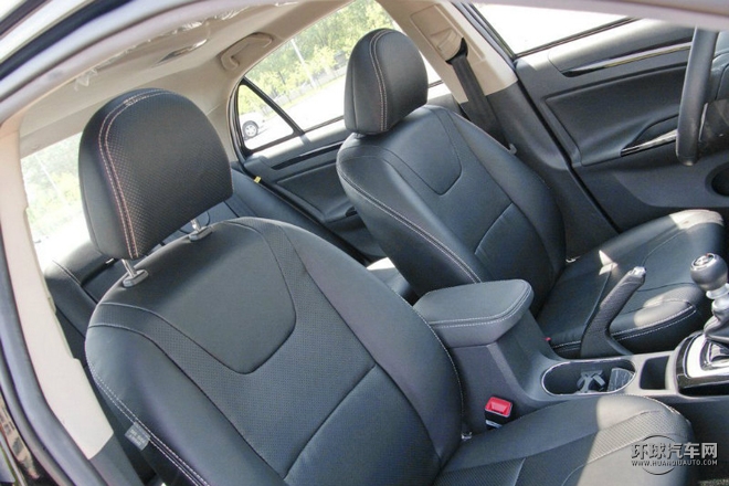 2015款 1.5L 手動(dòng)旗艦型