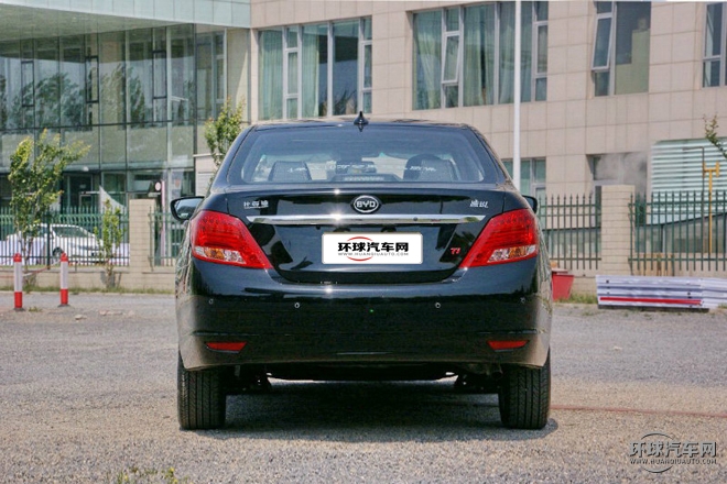 2015款 1.5L 手動旗艦型