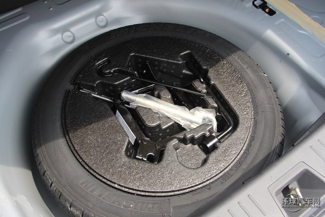 2015款 1.5L 手動舒適型