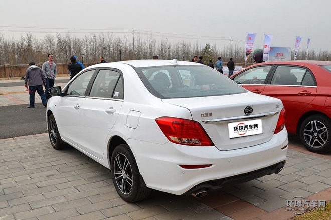 2015款 1.5L 自動旗艦型