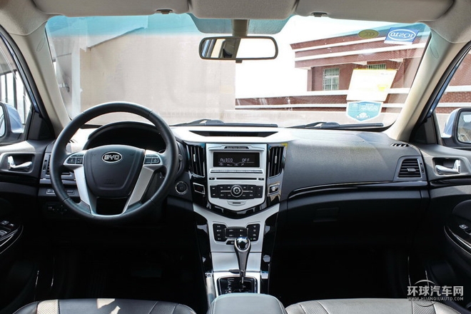 2015款 1.5L 自動(dòng)舒適型
