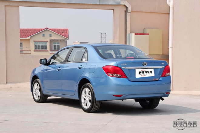 2015款 1.5L 自動(dòng)舒適型